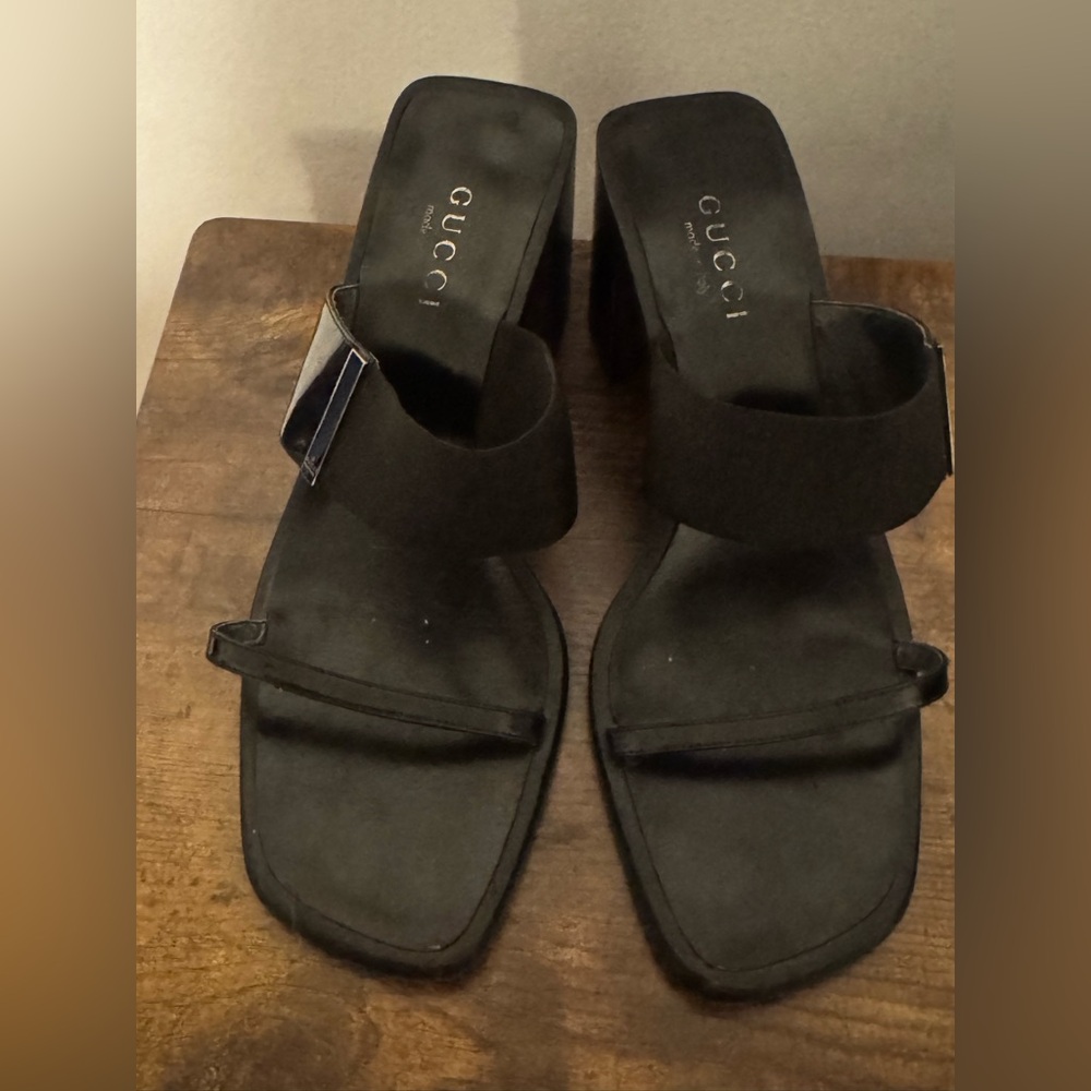 Gucci Black Leather Open Toe Sandals - Picture 2 of 7